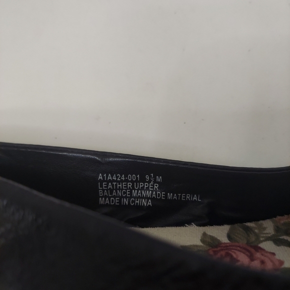 Appleseed's Black Leather Floral Applique Ballet Flats 9.5 Shoes Slip On - Picture 7 of 12